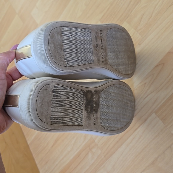 Kenneth Cole Kam White Leather Lace-Up Sneaker with Gold Accent Size 8M - Picture 8 of 9